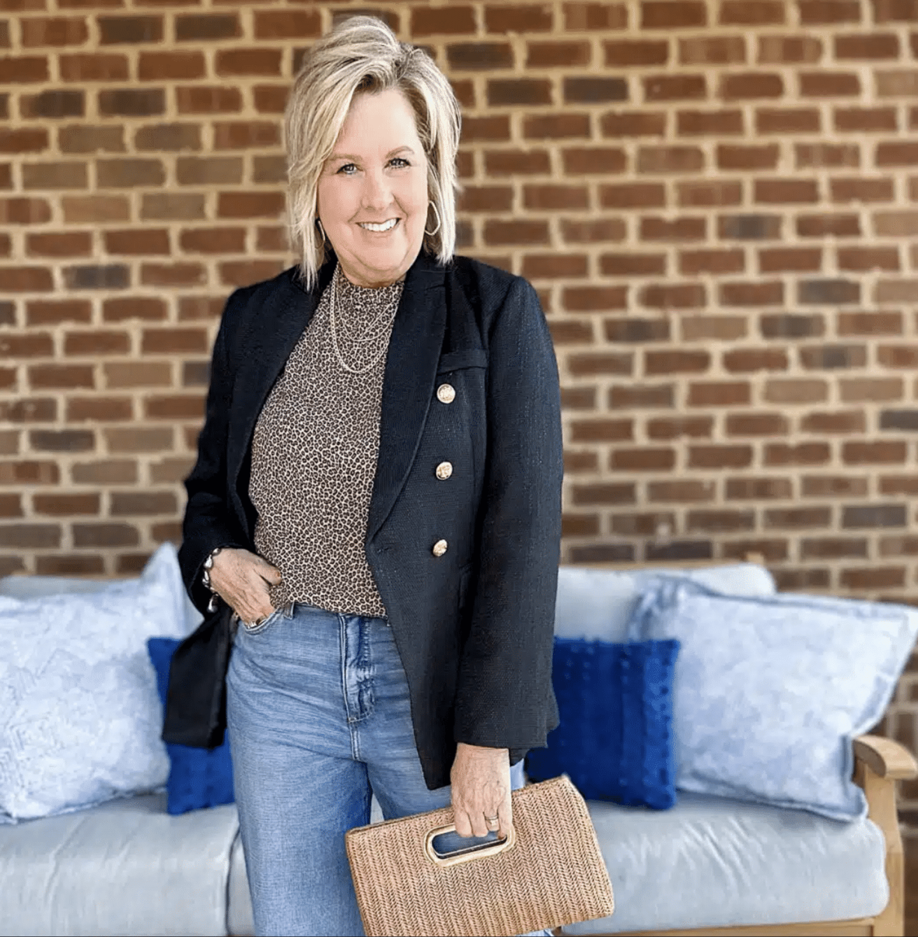 Tania Stephens is wearing a black tweed blazer from Amazon